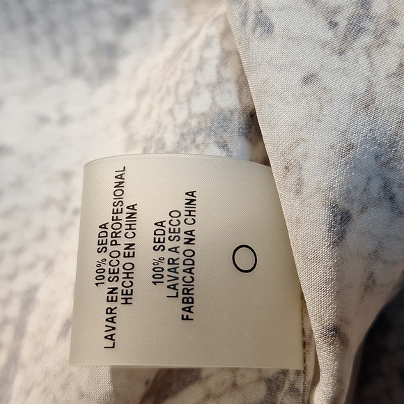 Elie Tahari Silk Satin Terri Blouse Python Print - Picture 13 of 16